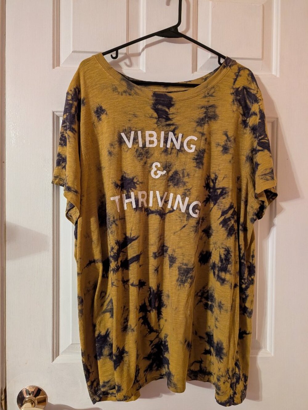 Torrid "Vibing & Thriving" T-Shirt ~ 3/3X/22-24